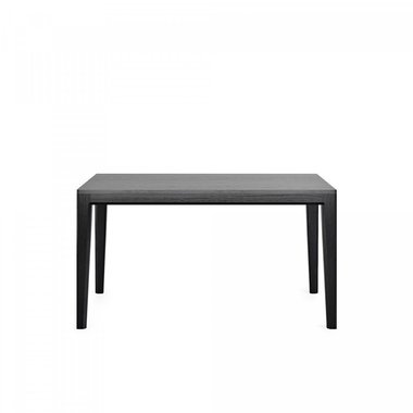 Обеденный стол Mavis черного цвета