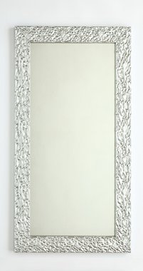 Настенное зеркало Futurum в раме серебряного цвета