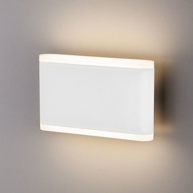 Уличный настенный светодиодный светильник Techno Led Cover белого цвета