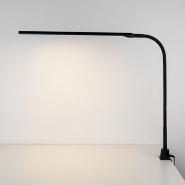 Светодиодная настольная лампа на струбцине черного цвета 