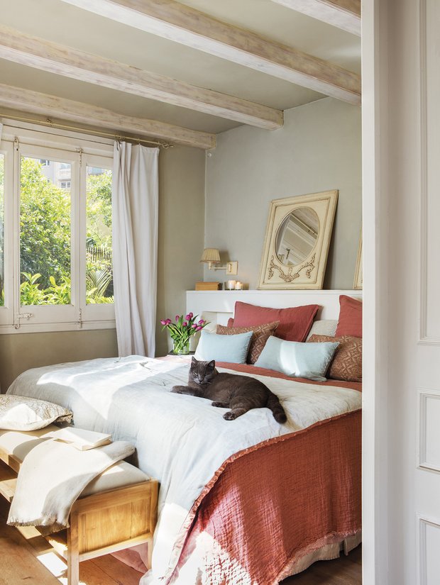 Фотография: Спальня в стиле Прованс и Кантри, Декор интерьера, Квартира, Испания, Барселона – фото на INMYROOM