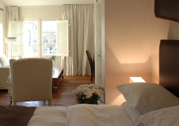 Фотография: Спальня в стиле Современный, Декор интерьера, Франция, Дома и квартиры, Городские места, Отель, Прованс – фото на INMYROOM