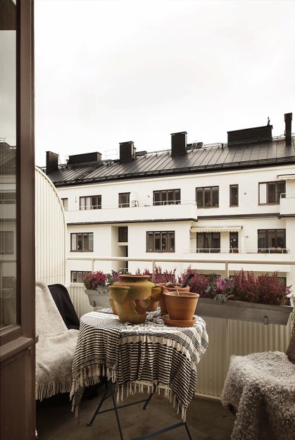 Фотография: Балкон, Терраса в стиле Скандинавский, Малогабаритная квартира, Квартира, Дома и квартиры – фото на INMYROOM