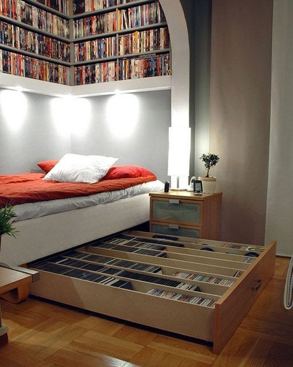 Фотография: Спальня в стиле Современный, Системы хранения, Библиотека, Домашняя библиотека – фото на INMYROOM