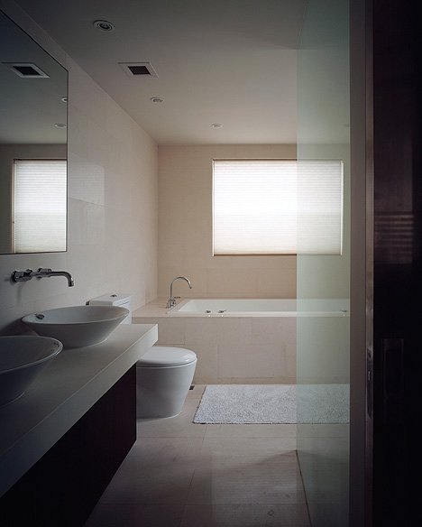 Фотография: Ванная в стиле Современный, Квартира, Дома и квартиры, Международная Школа Дизайна – фото на INMYROOM