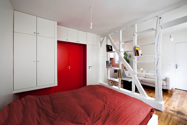 Фотография: Спальня в стиле Современный, Малогабаритная квартира, Квартира, Дома и квартиры, Париж – фото на INMYROOM