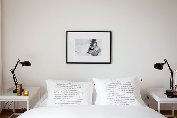 Фотография: Спальня в стиле Скандинавский, Малогабаритная квартира, Квартира, Австралия, Цвет в интерьере, Дома и квартиры, Белый, Ретро – фото на INMYROOM