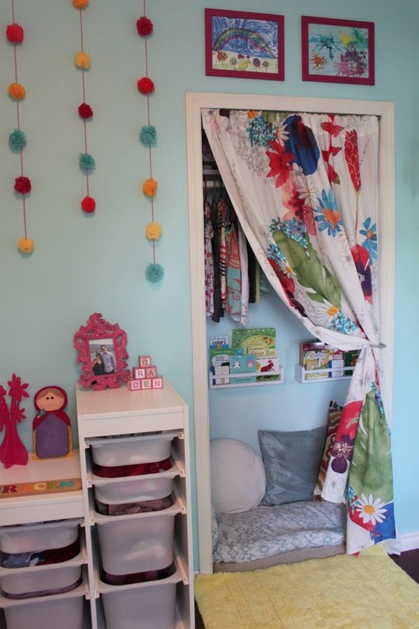Фотография: Детская в стиле Современный, Интерьер комнат, Системы хранения – фото на INMYROOM