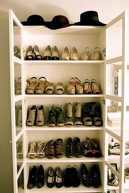 Фотография:  в стиле , Прихожая, Советы, хранение обуви, идеи хранения обуви – фото на INMYROOM