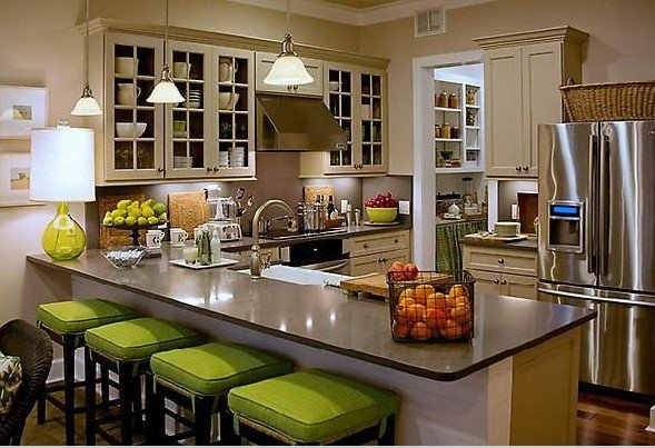 Фотография: Кухня и столовая в стиле Современный, Интерьер комнат, Кухонный остров – фото на INMYROOM