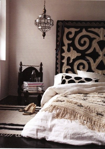 Фотография: Спальня в стиле Восточный, Декор интерьера, Дом, Декор дома, Цвет в интерьере – фото на INMYROOM