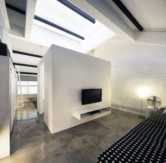 Фотография: Спальня в стиле Лофт, Квартира, Дома и квартиры, Лестница – фото на INMYROOM
