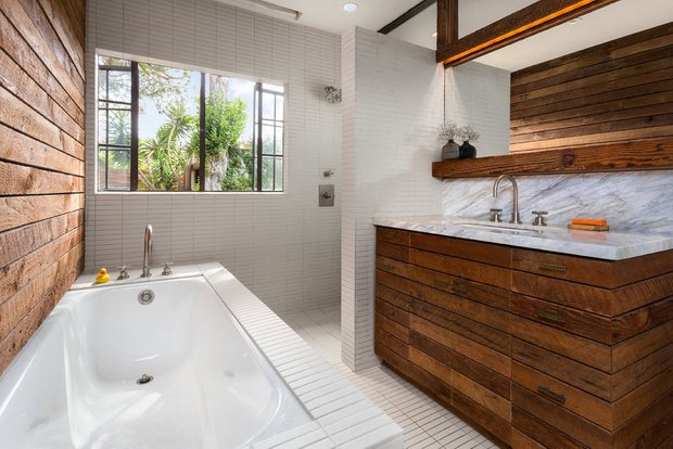 Фотография:  в стиле , Ванная, Советы, тренды в дизайне ванной комнаты 2015 – фото на INMYROOM
