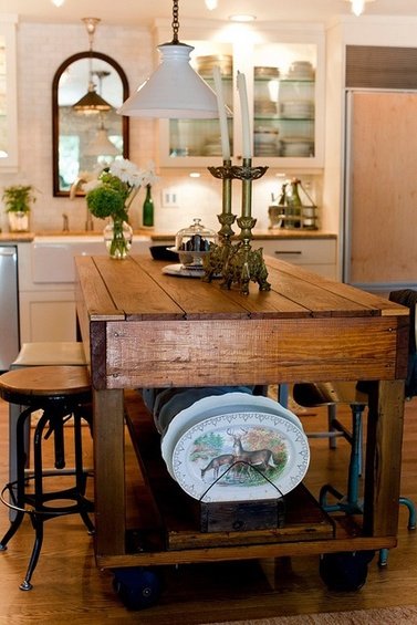 Фотография: Кухня и столовая в стиле Прованс и Кантри, Дом, Интерьер комнат – фото на INMYROOM