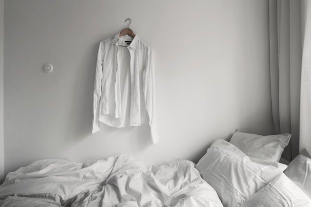 Фотография: Спальня в стиле Скандинавский, Современный, Малогабаритная квартира, Студия, Белый – фото на INMYROOM