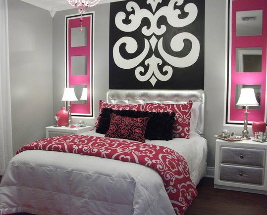 Фотография: Спальня в стиле Эклектика, Декор интерьера, Декор дома, Цвет в интерьере, Обои – фото на INMYROOM