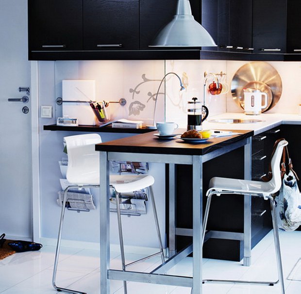 Фотография: Кухня и столовая в стиле Лофт, Малогабаритная квартира, Интерьер комнат – фото на INMYROOM