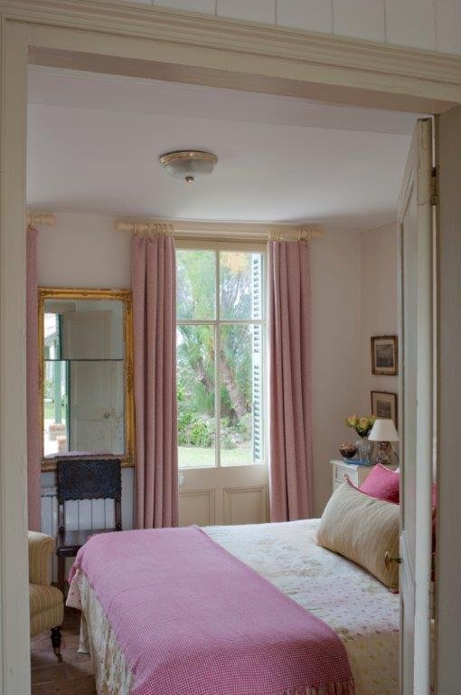 Фотография: Спальня в стиле Прованс и Кантри, Декор интерьера, Дом и дача, Нормандия – фото на INMYROOM