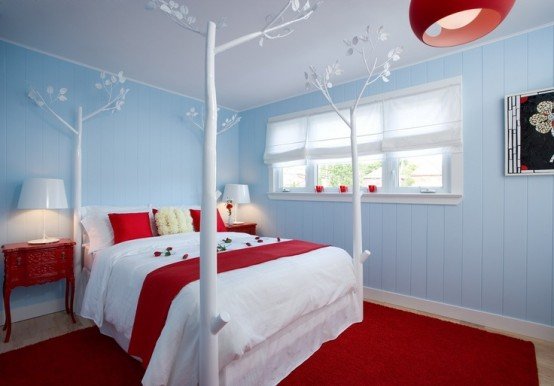 Фотография: Прочее в стиле , Спальня, Декор интерьера, Интерьер комнат, Цвет в интерьере, Красный – фото на INMYROOM
