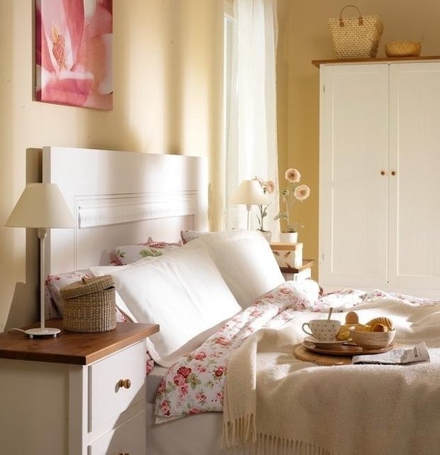 Фотография: Спальня в стиле Современный, Цвет в интерьере – фото на INMYROOM