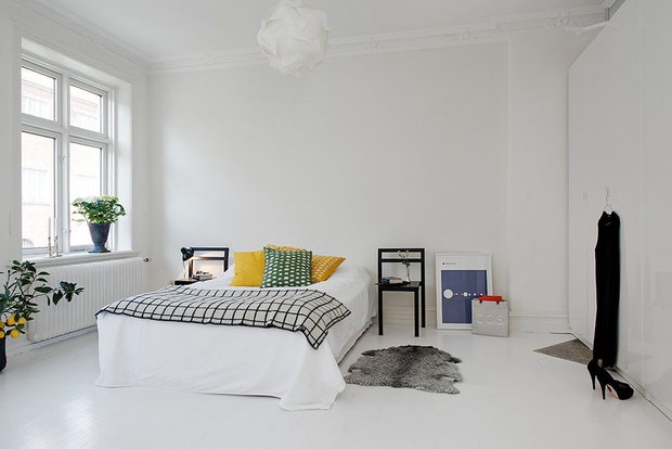 Фотография: Спальня в стиле Скандинавский, Декор интерьера, Декор дома, Цвет в интерьере, Белый, Эко – фото на INMYROOM