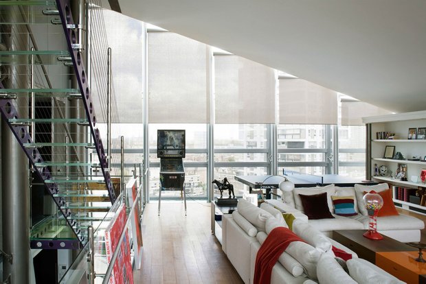 Фотография: Гостиная в стиле Современный, Квартира, Дома и квартиры, Лондон, Панорамные окна – фото на INMYROOM