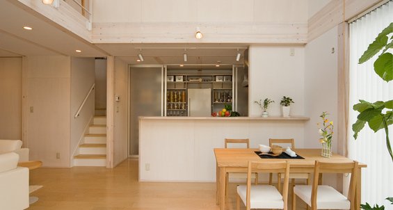 Фотография: Кухня и столовая в стиле Эко, Дом, Дома и квартиры, Япония – фото на INMYROOM