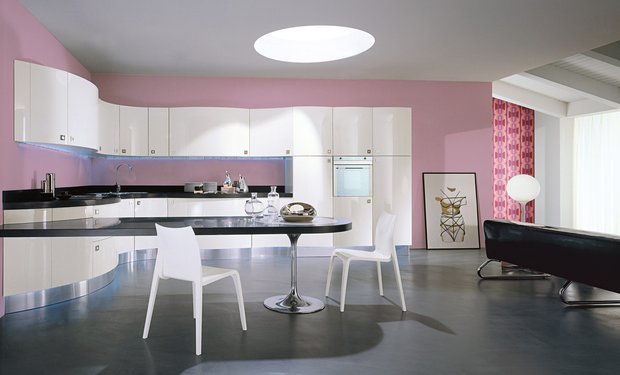 Фотография: Кухня и столовая в стиле Хай-тек, Декор интерьера, Дом, Дизайн интерьера, Цвет в интерьере, Белый – фото на INMYROOM