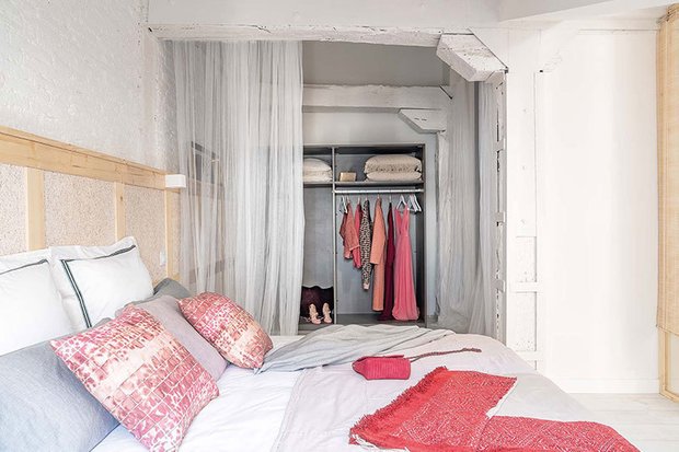 Фотография: Спальня в стиле Скандинавский, Декор интерьера, Квартира, Студия, Испания, до 40 метров – фото на INMYROOM