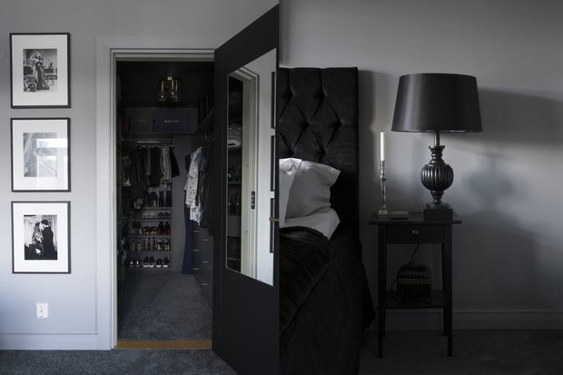 Фотография: Гардеробная в стиле Современный, Декор интерьера, Квартира, Швеция, Черный, 2 комнаты – фото на INMYROOM