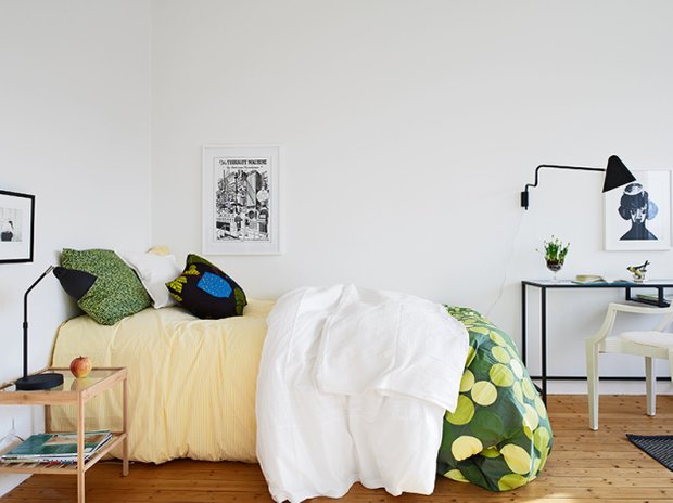 Фотография: Спальня в стиле Скандинавский, Малогабаритная квартира, Квартира, Швеция, Дома и квартиры, Минимализм – фото на INMYROOM