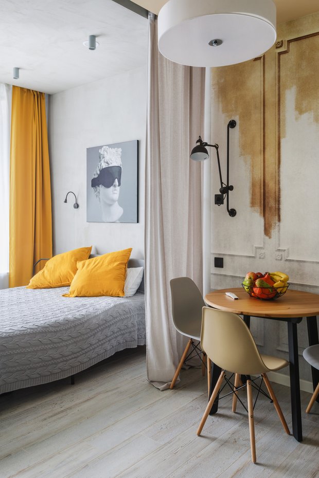 Фотография: Спальня в стиле Эклектика, Малогабаритная квартира, небольшая спальня – фото на INMYROOM