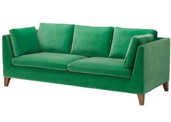 Для своей гостиной Рой выбрал зеленый диван СТОКГОЛЬМ (коллекция 2015-ого года). Фото: ИКЕА
