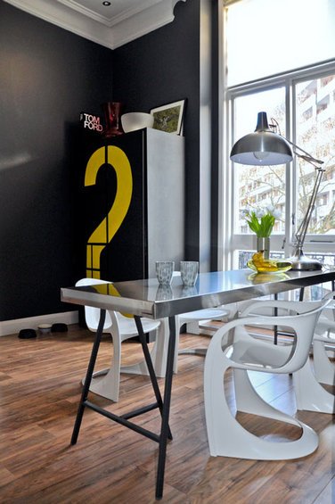 Фотография: Кухня и столовая в стиле Лофт, Квартира, Цвет в интерьере, Дома и квартиры, IKEA, Лондон, Черный, Поп-арт – фото на INMYROOM