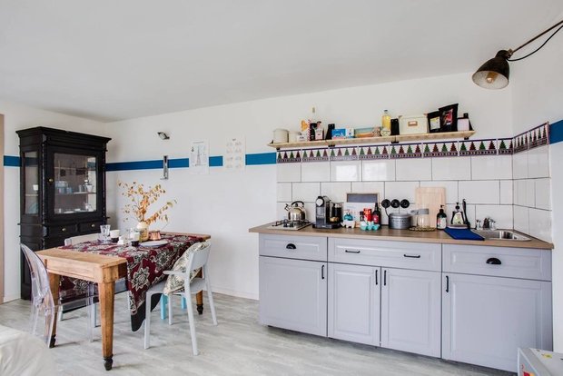 Фотография: Кухня и столовая в стиле Прованс и Кантри, Гид, Belinka, как покрасить дачу, дачные домики – фото на INMYROOM