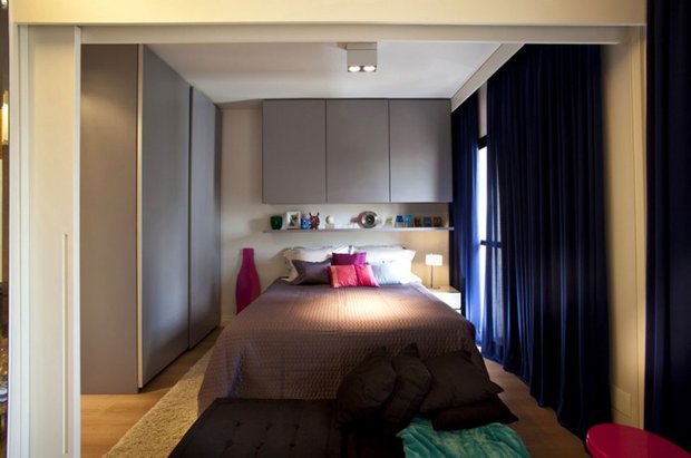 Фотография: Спальня в стиле Современный, Малогабаритная квартира, Квартира, Дома и квартиры, Бразилия, Сан-Паулу, Перегородки – фото на INMYROOM