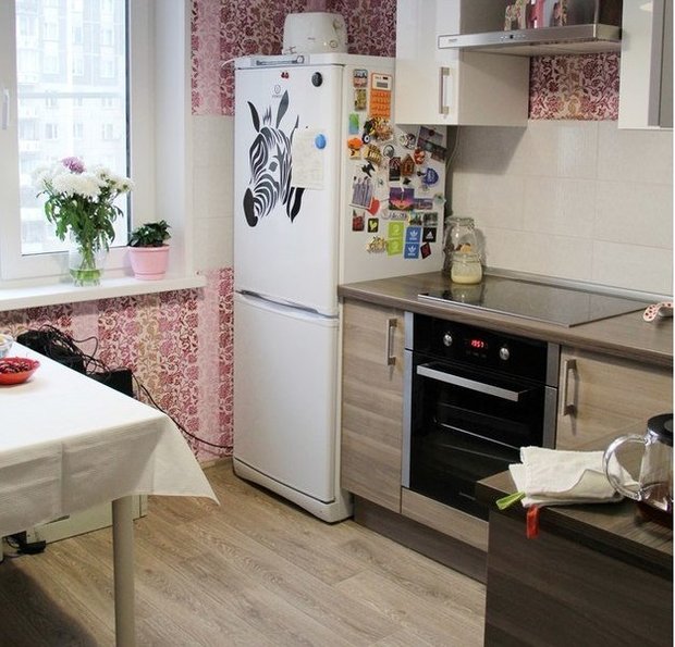Фотография: Кухня и столовая в стиле Современный, Малогабаритная квартира, Квартира, Индустрия, События – фото на INMYROOM