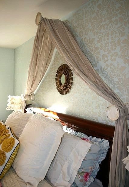 Фотография: Спальня в стиле Прованс и Кантри, Интерьер комнат, Подушки, Ковер – фото на INMYROOM