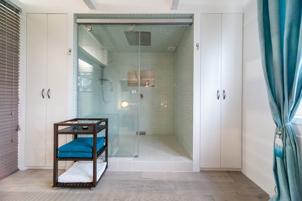 Фотография: Ванная в стиле Современный, Интерьер комнат, Дача, Дачный ответ, Мансарда – фото на INMYROOM
