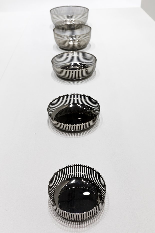 Блюда Cestini. Дизайн: Пьер Шарпен для Alessi, 2011 год