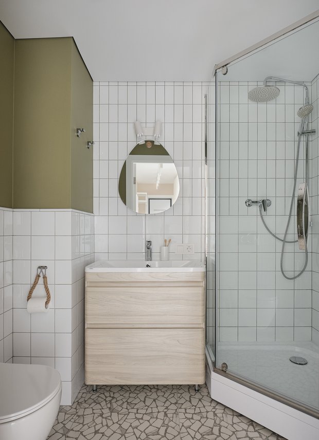Фотография: Ванная в стиле Скандинавский, Современный, Советы, маленькая ванная комната – фото на INMYROOM