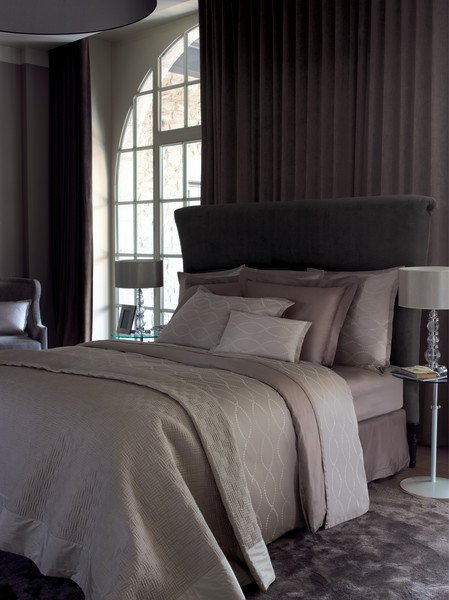 Фотография: Спальня в стиле Современный, Текстиль, Индустрия, События, Плед – фото на INMYROOM
