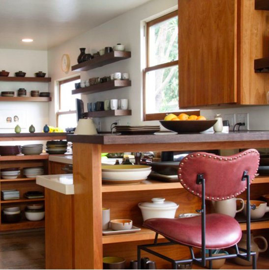 Фотография: Кухня и столовая в стиле Современный, Эко, Декор интерьера, Мебель и свет – фото на INMYROOM