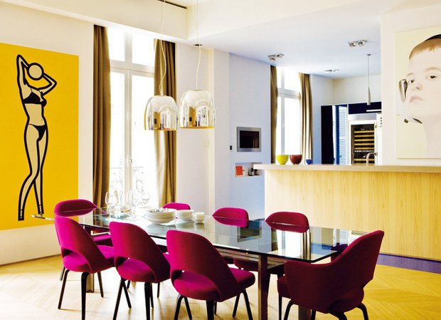 Фотография: Кухня и столовая в стиле Эклектика, Декор интерьера, Дизайн интерьера, Цвет в интерьере, Черный, Желтый, Синий, Серый – фото на INMYROOM