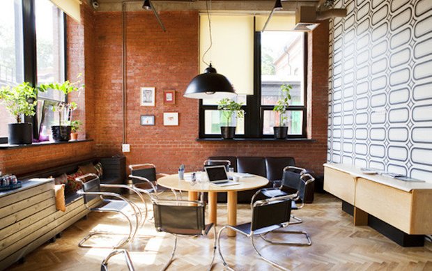 Фотография: Офис в стиле Прованс и Кантри, Лофт, Современный, Офисное пространство, Индустрия, Люди – фото на INMYROOM