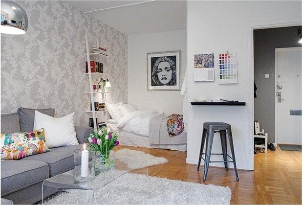 Фотография: Гостиная в стиле Скандинавский, Малогабаритная квартира, Квартира, Швеция, Цвет в интерьере, Дома и квартиры, Белый – фото на INMYROOM