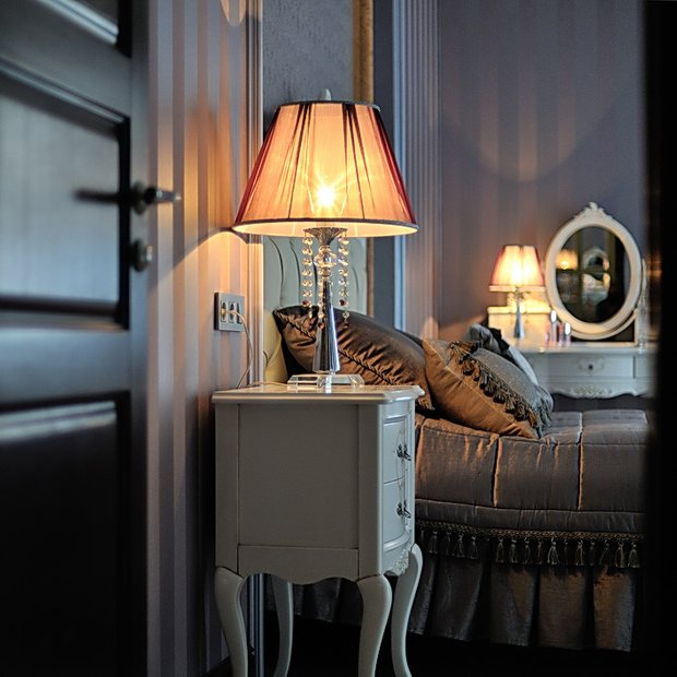 Фотография: Спальня в стиле Классический, Современный, Квартира, Цвет в интерьере, Дома и квартиры, Белый, Ар-деко – фото на INMYROOM