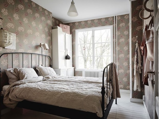 Фотография: Спальня в стиле Скандинавский, Декор интерьера, Квартира, Швеция – фото на INMYROOM