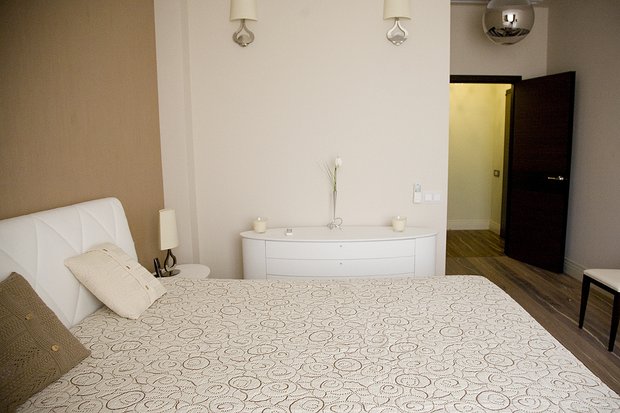 Фотография: Спальня в стиле Современный, Декор интерьера, Квартира, Дома и квартиры – фото на INMYROOM