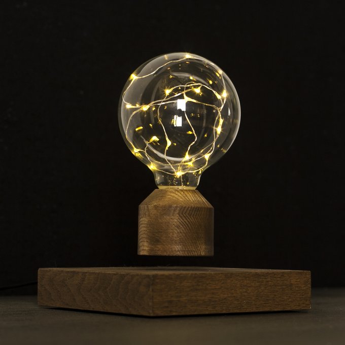 levitiruyushij svetilnik lesvet cosmic temnyj